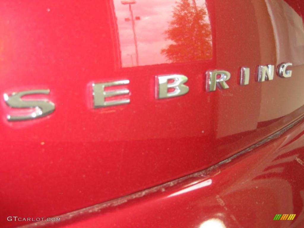 2007 Sebring Touring Sedan - Inferno Red Crystal Pearl / Dark Slate Gray/Light Slate Gray photo #10