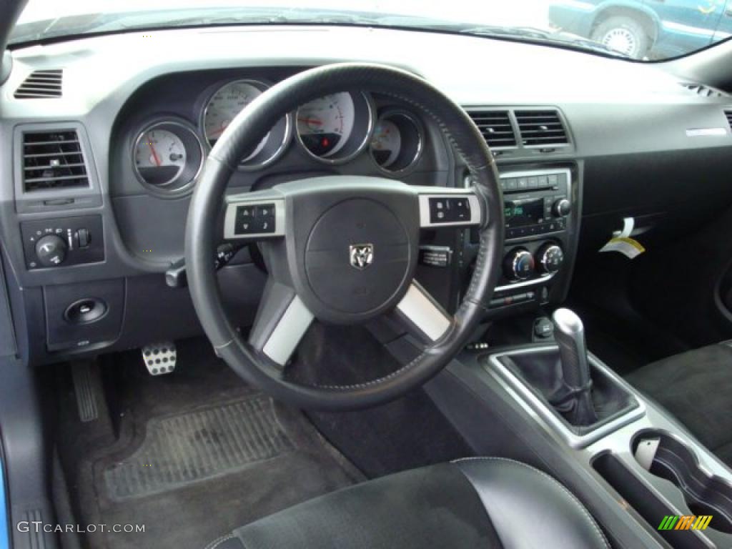 2009 Challenger SRT8 - B5 Blue Pearl Coat / Dark Slate Gray photo #19