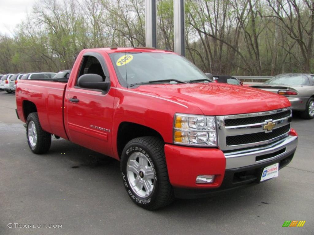 2009 Silverado 1500 LT Regular Cab - Victory Red / Dark Titanium photo #5