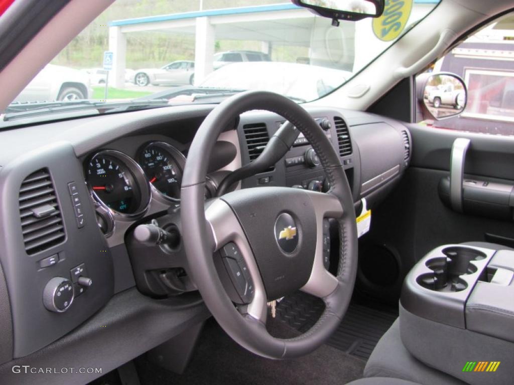 2009 Silverado 1500 LT Regular Cab - Victory Red / Dark Titanium photo #6