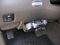 Bright White - Ram 3500 SLT Quad Cab Dually Photo No. 8