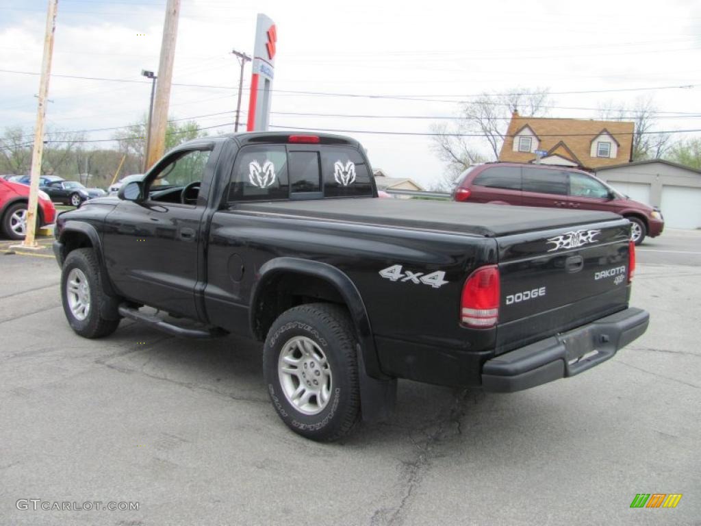 2003 Dakota SXT Regular Cab 4x4 - Black / Dark Slate Gray photo #5