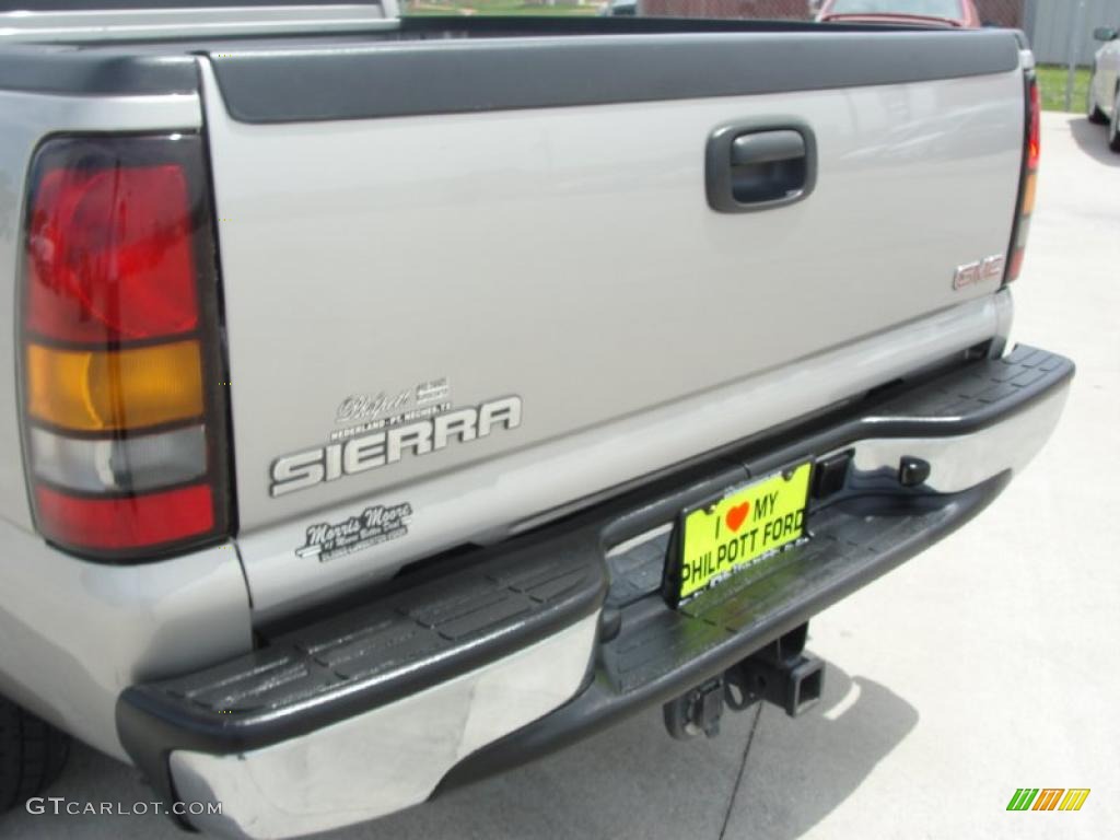 2005 Sierra 1500 SLE Crew Cab - Silver Birch Metallic / Dark Pewter photo #24