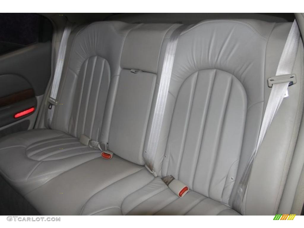 2002 Chrysler Concorde Limited Rear Seat Photo #28332063