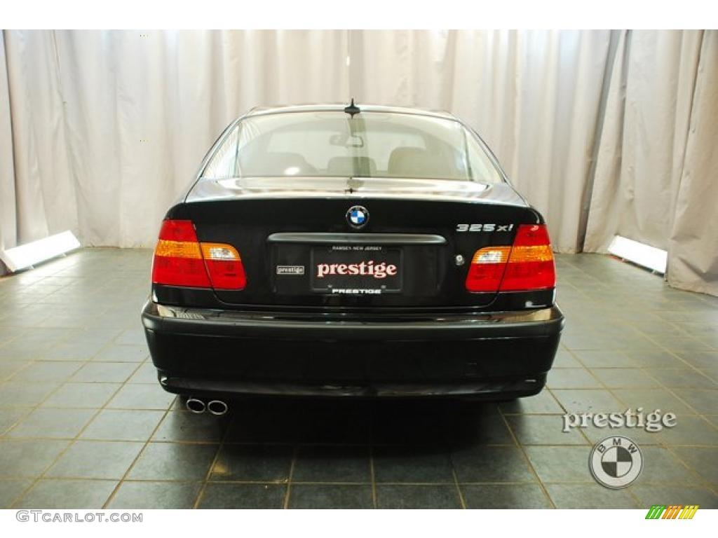 2005 3 Series 325xi Sedan - Jet Black / Black photo #3