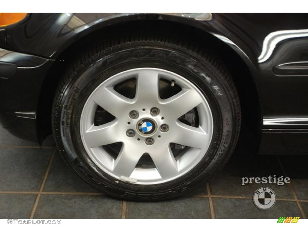 2005 3 Series 325xi Sedan - Jet Black / Black photo #8