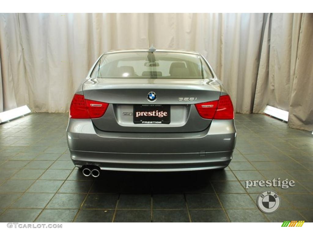 2010 3 Series 328i xDrive Sedan - Space Gray Metallic / Black photo #3