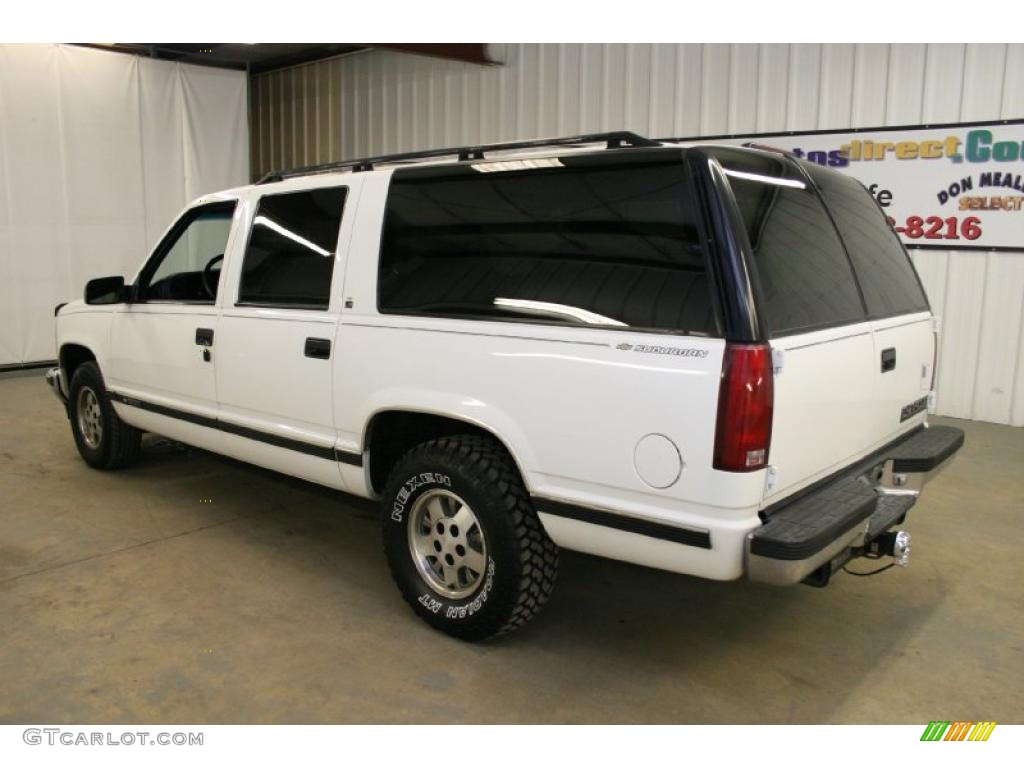 1995 Suburban C1500 LS - White / Blue photo #7