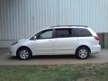 2006 Arctic Frost Pearl Toyota Sienna XLE  photo #18