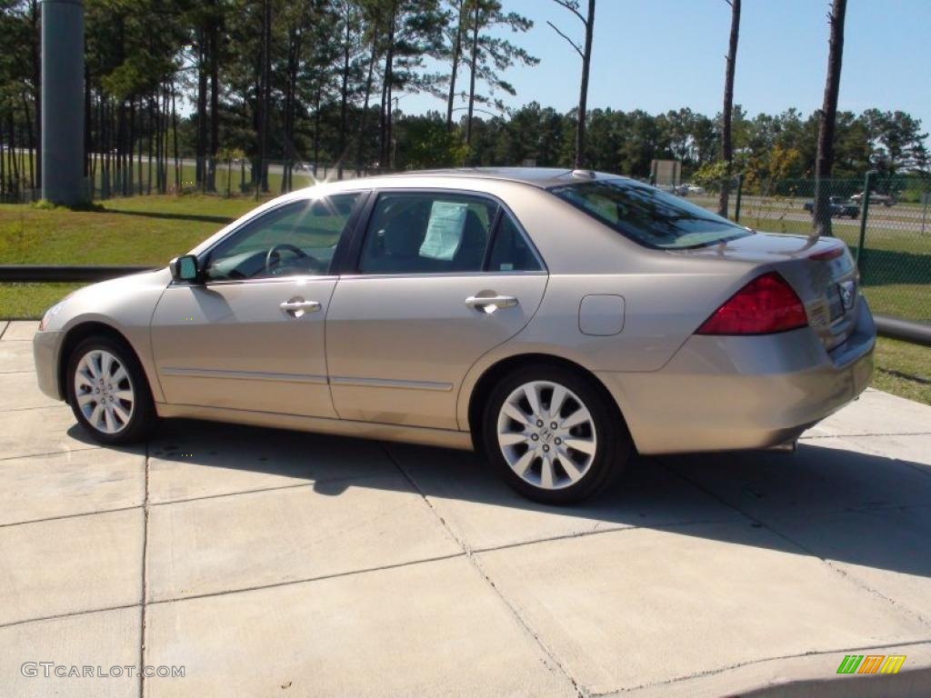 2007 Accord EX-L V6 Sedan - Desert Mist Metallic / Ivory photo #10