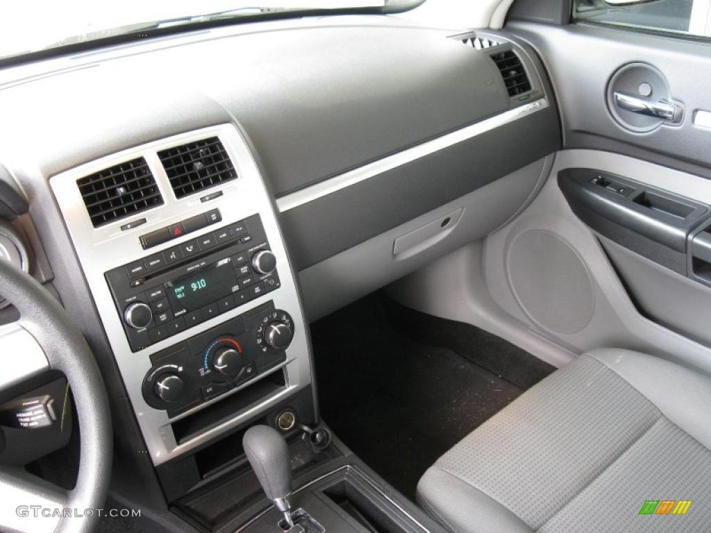 2010 Charger SXT - Stone White / Dark Slate Gray photo #18