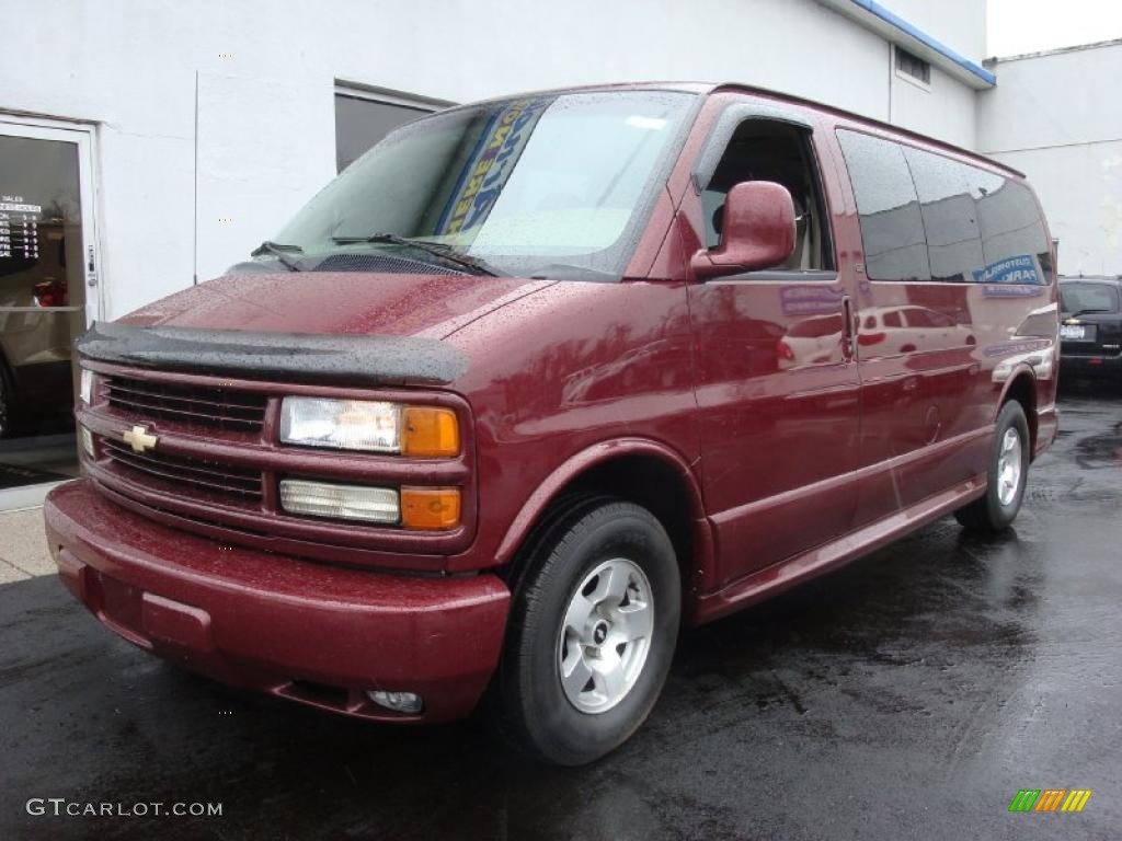 2002 Express 1500 Passenger Van - Dark Carmine Red Metallic / Neutral photo #1