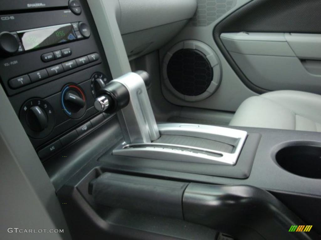 2007 Mustang GT Premium Convertible - Black / Light Graphite photo #22