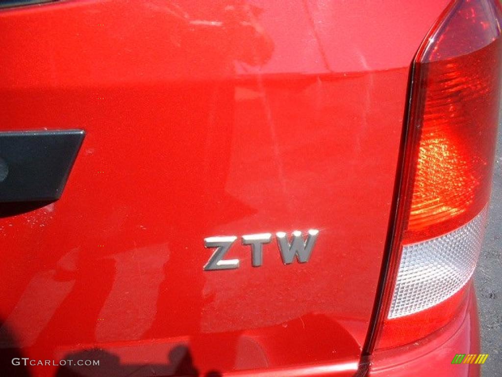 2003 Focus ZTW Wagon - Sangria Red Metallic / Medium Graphite photo #5