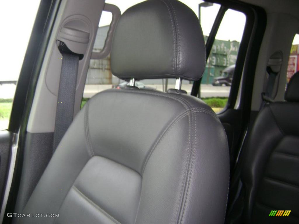 2003 Explorer XLT 4x4 - Silver Birch Metallic / Graphite Grey photo #26