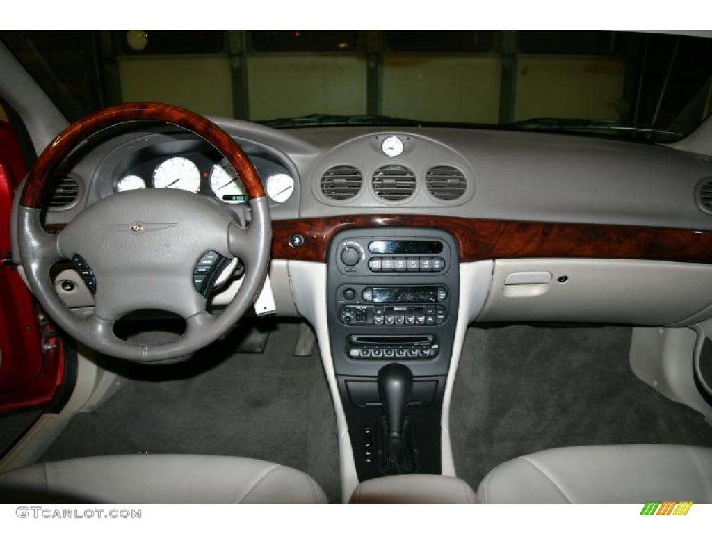 2004 300 M Sedan - Inferno Red / Light Taupe photo #9