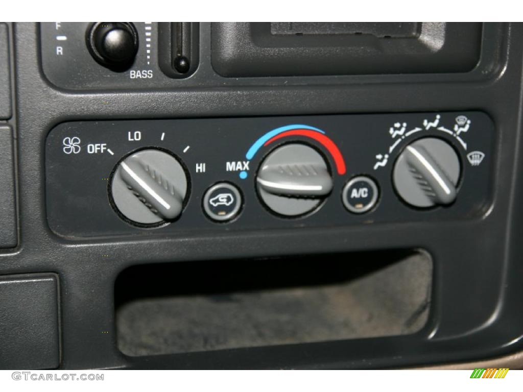 2000 Sierra 2500 SLE Regular Cab 4x4 - Fire Red / Oak photo #9