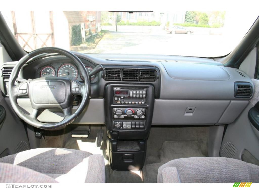 2000 Montana  - Silvermist Metallic / Gray photo #21