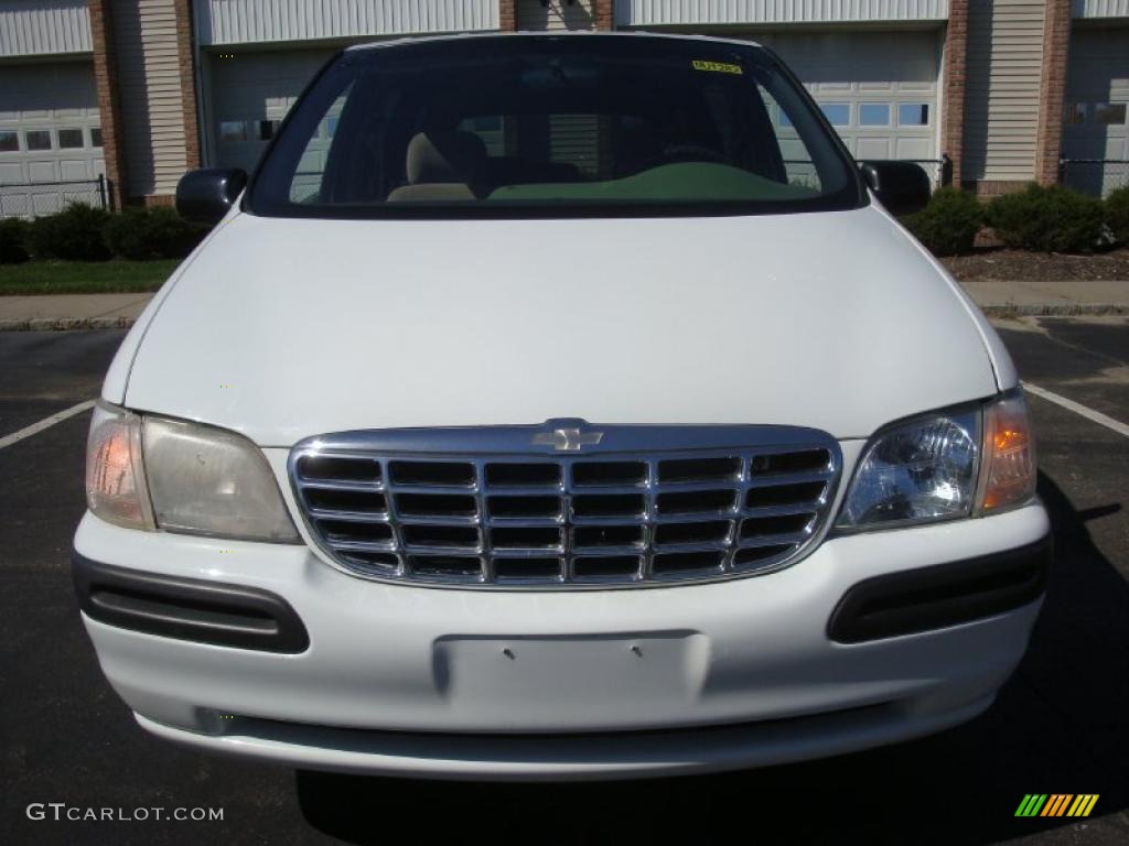 1998 Venture  - Bright White / Neutral photo #2