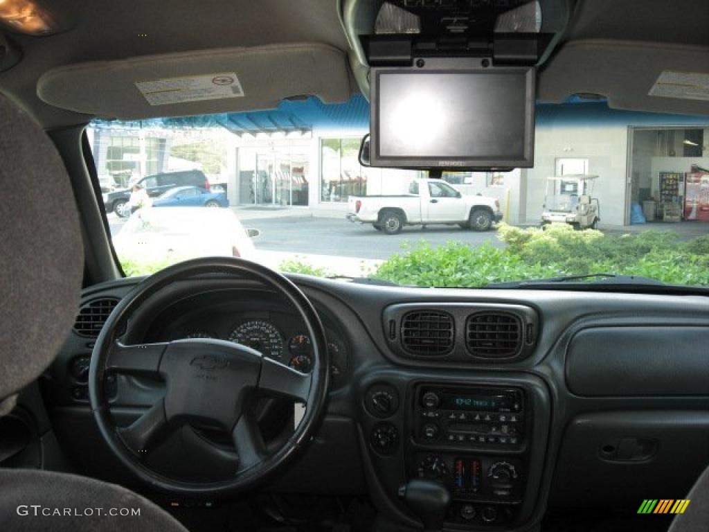 2003 TrailBlazer LT 4x4 - Black / Gray photo #17