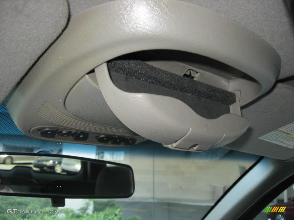 2003 TrailBlazer LT 4x4 - Black / Gray photo #37