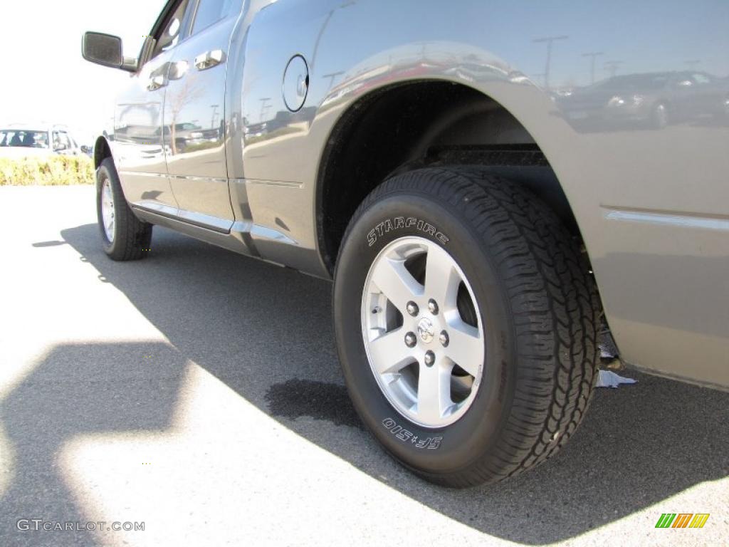 2009 Ram 1500 Big Horn Edition Quad Cab 4x4 - Mineral Gray Metallic / Dark Slate/Medium Graystone photo #11