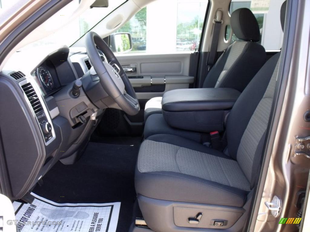 2010 Ram 1500 SLT Quad Cab - Austin Tan Pearl / Dark Slate/Medium Graystone photo #6