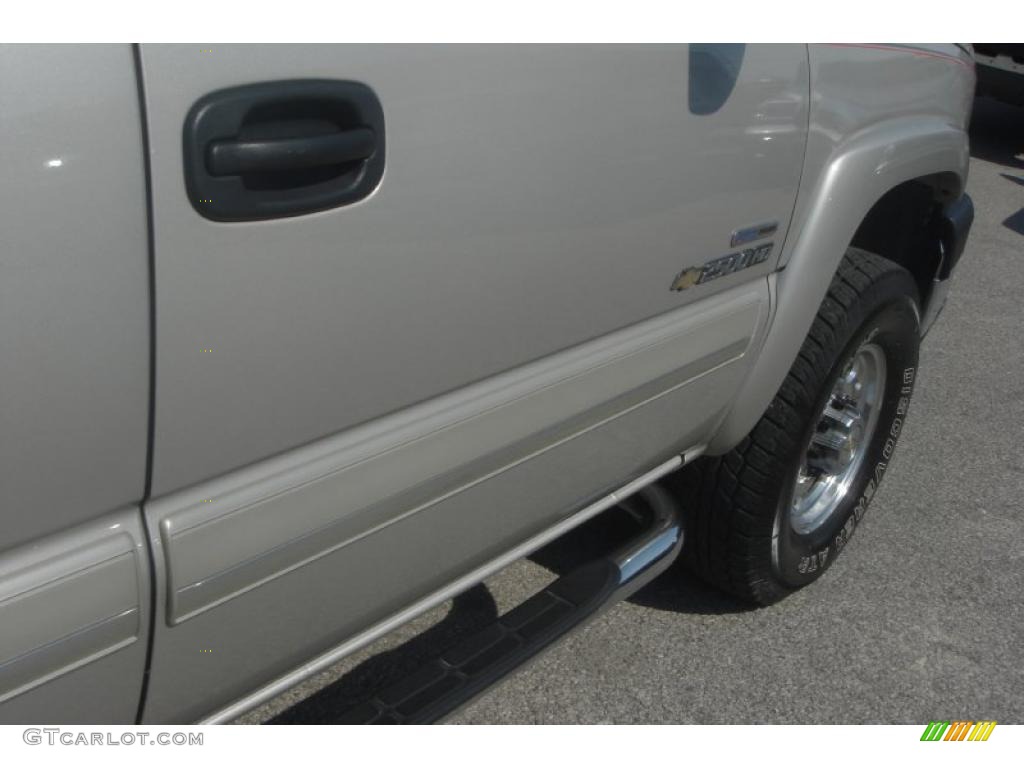 2006 Silverado 2500HD LT Crew Cab 4x4 - Silver Birch Metallic / Dark Charcoal photo #20