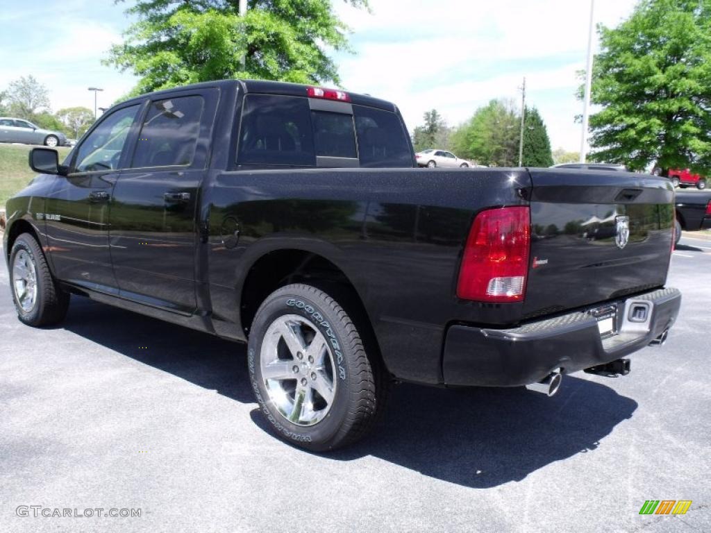 2010 Ram 1500 Sport Crew Cab - Brilliant Black Crystal Pearl / Dark Slate Gray photo #2