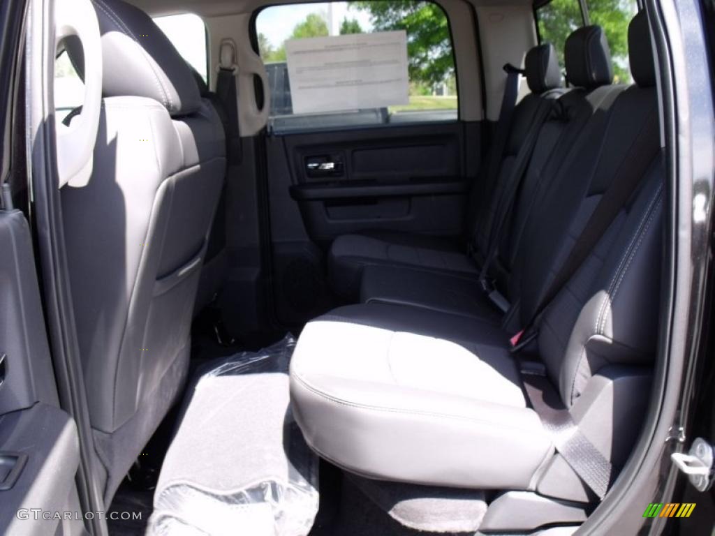 2010 Ram 1500 Sport Crew Cab - Brilliant Black Crystal Pearl / Dark Slate/Medium Graystone photo #8