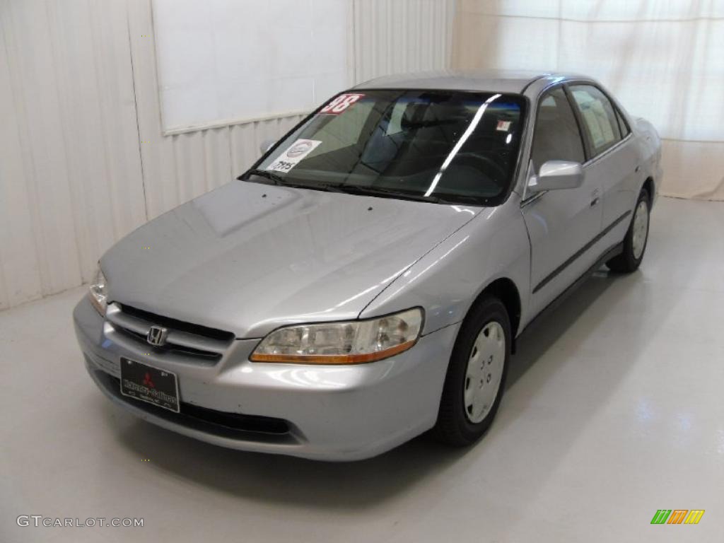 1998 Accord LX Sedan - Regent Silver Pearl / Charcoal photo #1