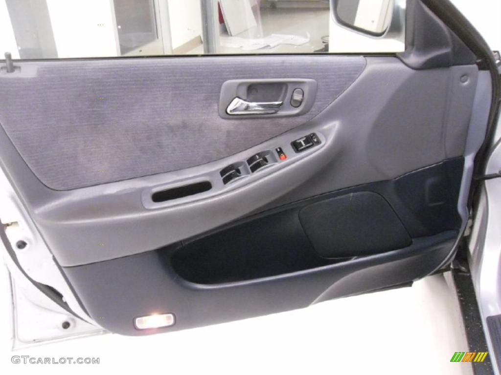 1998 Accord LX Sedan - Regent Silver Pearl / Charcoal photo #7