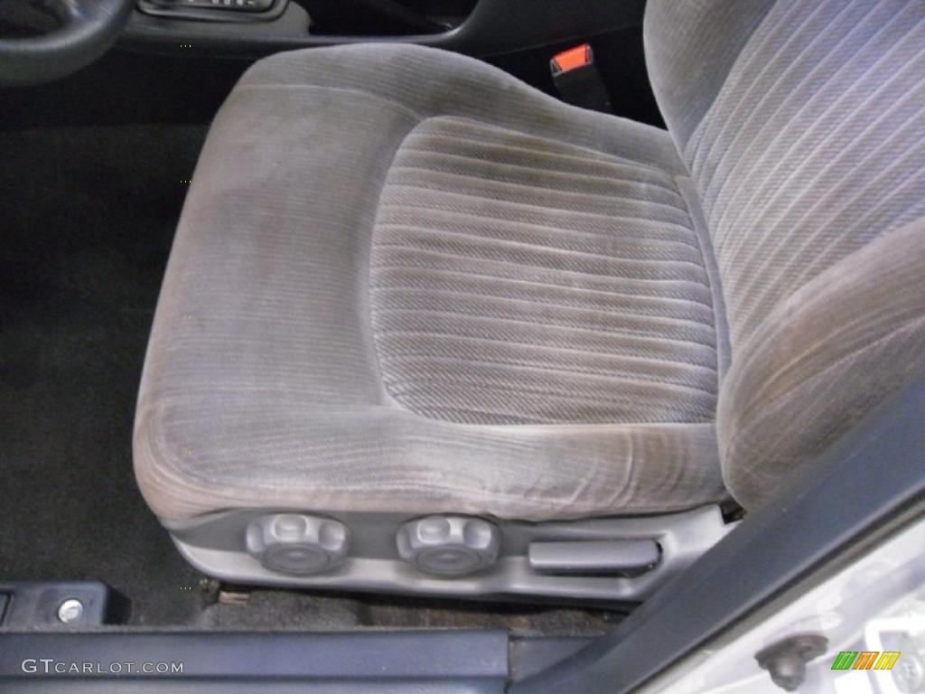 1998 Accord LX Sedan - Regent Silver Pearl / Charcoal photo #8