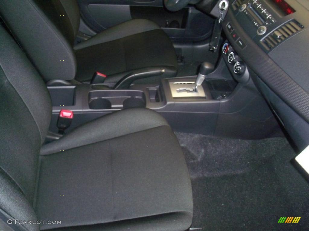2010 Lancer DE - Wicked White Metallic / Black photo #21