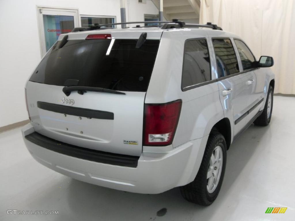 2008 Grand Cherokee Laredo - Bright Silver Metallic / Dark Slate Gray photo #4