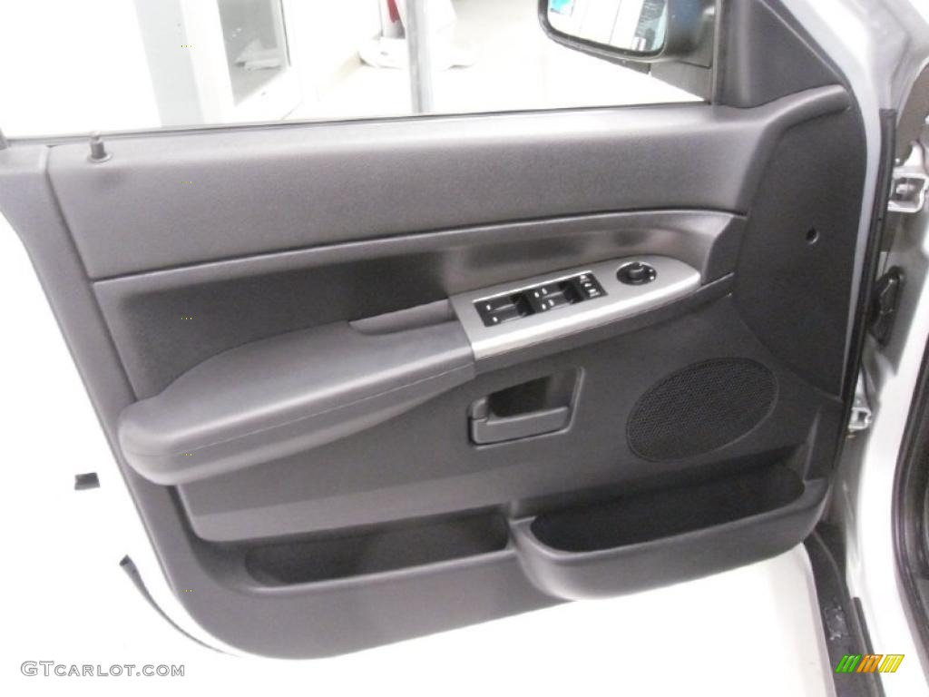 2008 Grand Cherokee Laredo - Bright Silver Metallic / Dark Slate Gray photo #7