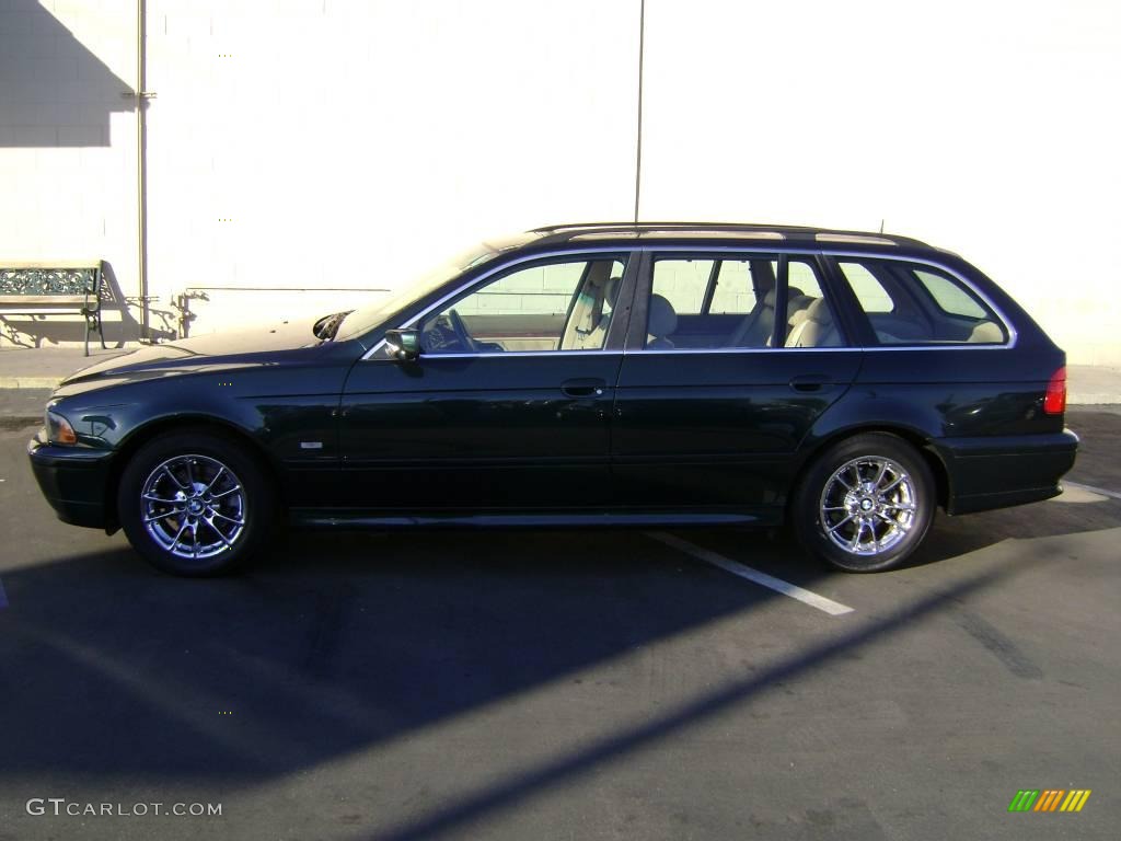 2003 5 Series 525i Sport Wagon - Oxford Green Metallic / Sand Beige photo #5