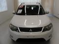 Diamond White Pearl - Outlander LS 4WD Photo No. 6
