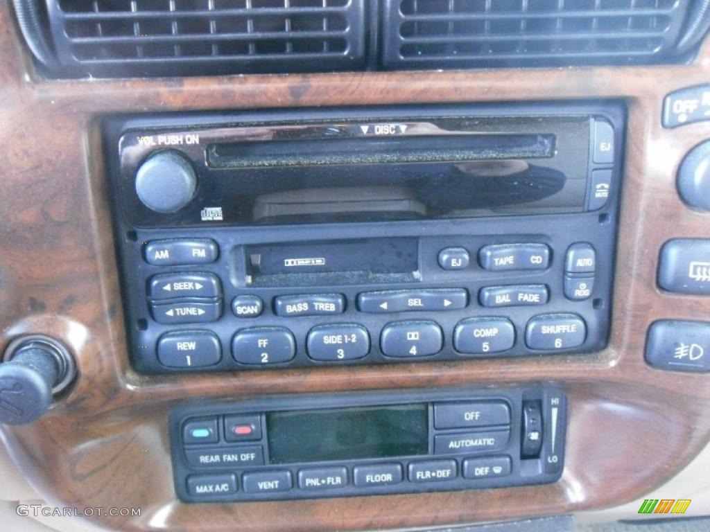 2000 Mountaineer V8 AWD - Spruce Green Metallic / Prairie Tan photo #11