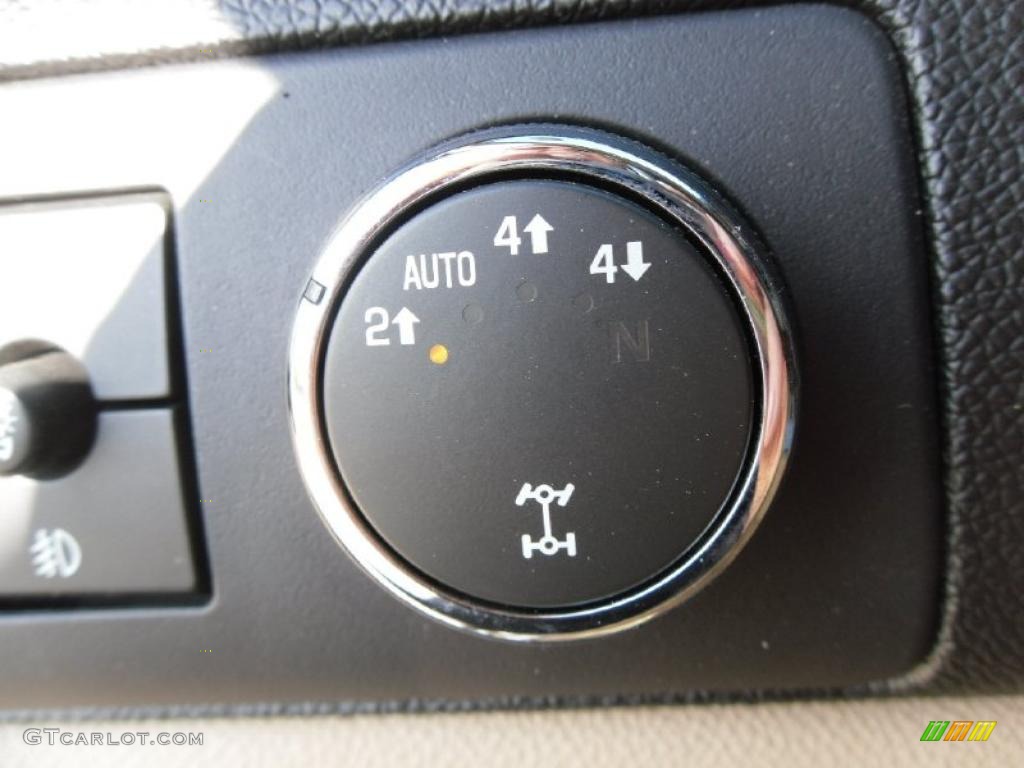 2007 Tahoe LTZ 4x4 - Summit White / Light Cashmere/Ebony photo #26