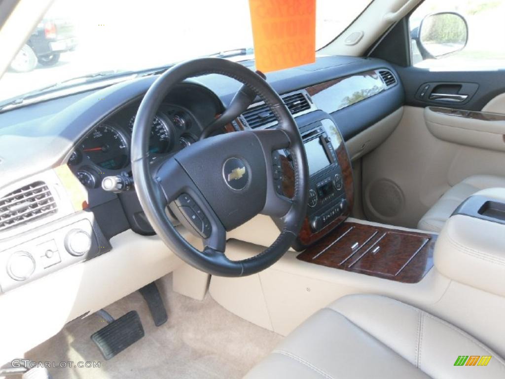 2007 Tahoe LTZ 4x4 - Summit White / Light Cashmere/Ebony photo #27