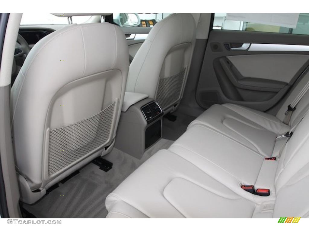 Light Gray Interior 2010 Audi A4 2.0T Sedan Photo #28392762