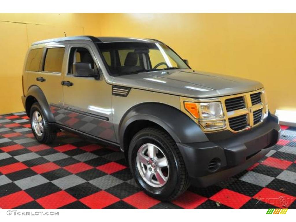 Light Khaki Metallic Dodge Nitro