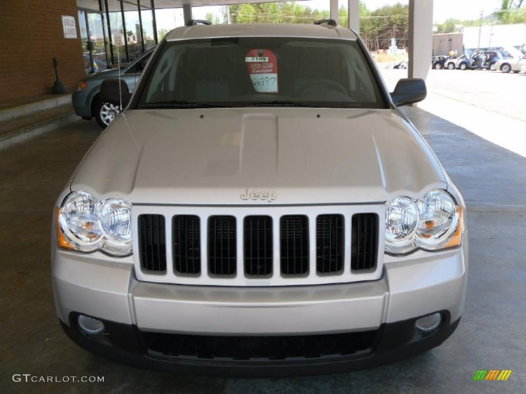 2010 Grand Cherokee Laredo 4x4 - Bright Silver Metallic / Dark Slate Gray photo #6