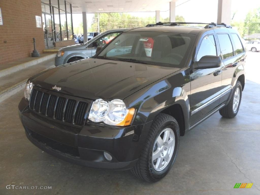 Brilliant Black Crystal Pearl Jeep Grand Cherokee