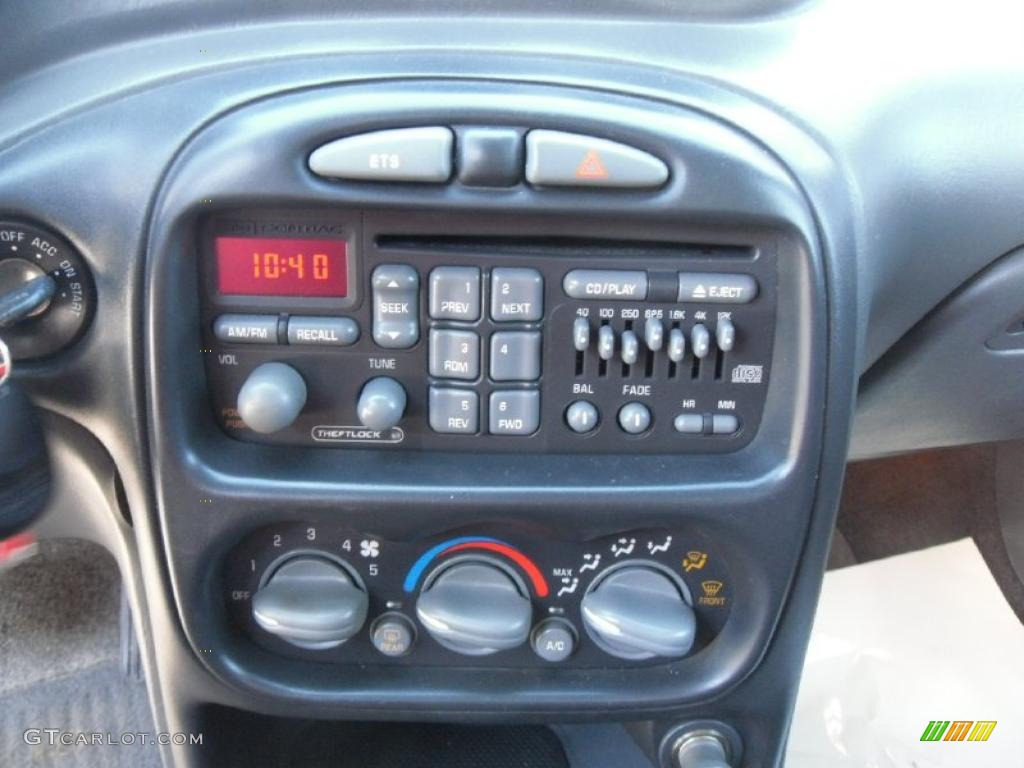 2000 Grand Am SE Sedan - Arctic White / Dark Pewter photo #11