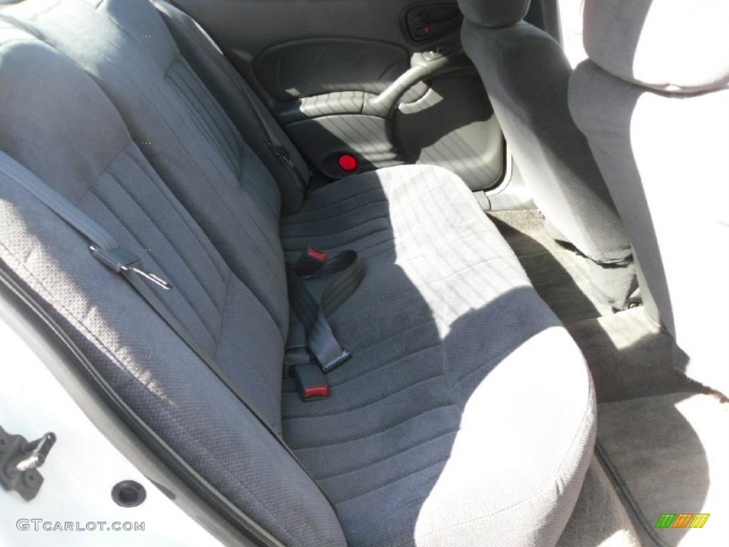 2000 Grand Am SE Sedan - Arctic White / Dark Pewter photo #15