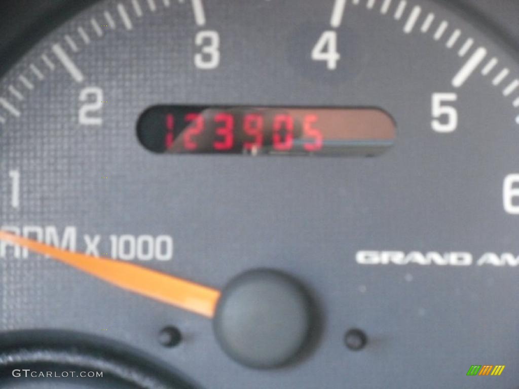 2000 Grand Am SE Sedan - Arctic White / Dark Pewter photo #25