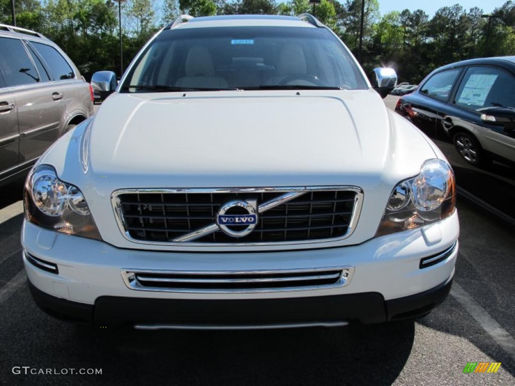 2010 XC90 V8 AWD - White Pearl Metallic / Soft Beige photo #2