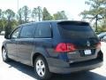 Atlantis Blue Metallic - Routan SE Photo No. 3